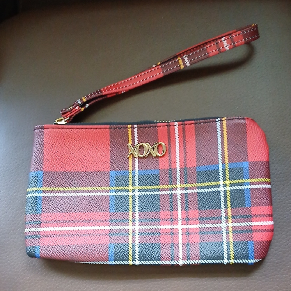 XOXO Tartan Plaid Wristlet.new No Tag.